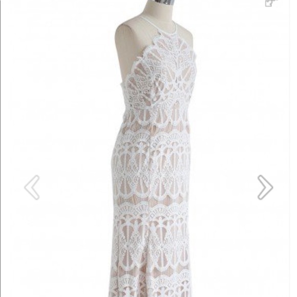 Chicwish lace halter dress - Picture 6 of 8